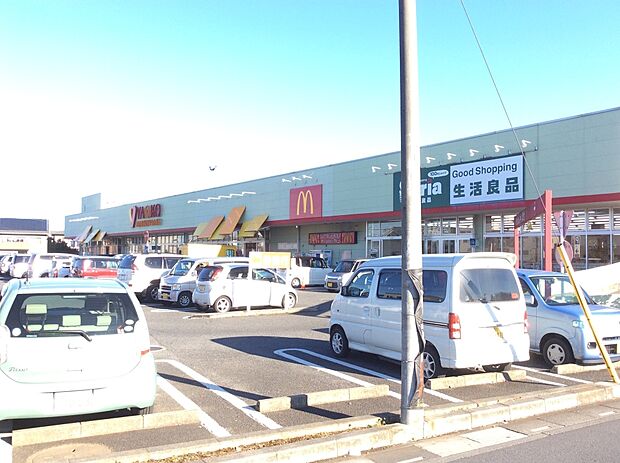 ヤオコー入間下藤沢店約720m