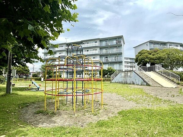敷地内の公園です