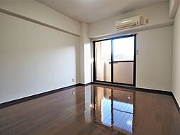 サウスコート新下関 502 5階1Kのリビング/ダイニング