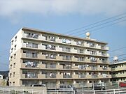 安岡駅より徒歩4分 築37年3ヶ月 6階建の賃貸物件