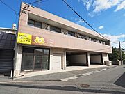 安岡駅より徒歩4分 築36年2ヶ月 2階建の賃貸物件