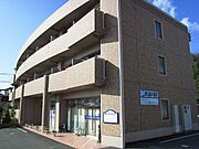 妻崎駅より徒歩6分 築19年9ヶ月 3階建の賃貸物件