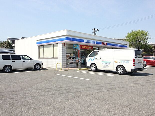 ローソン宇部東岐波中前店までの距離338m