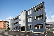  2階 築6年1ヶ月の賃貸物件