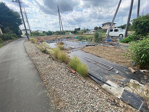 東側道路