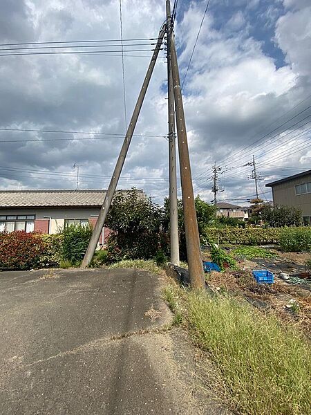 西側道路