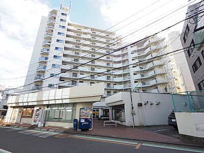外観：85世帯のマンション