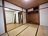 寝室：落ち着いた住空間として利用できる2階居室
