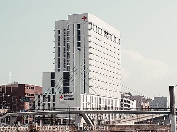 画像22:日本赤十字社長崎原爆病院 687m