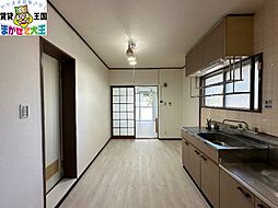 Gran Hills 303 3階1DKのリビング/ダイニング