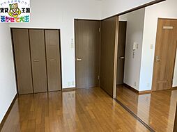 クオーレ中川 3階1DKのリビング/ダイニング