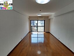 クオーレ中川 4階ワンルームのリビング/ダイニング