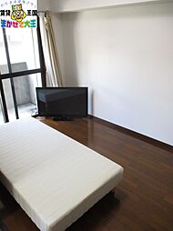 クオーレ中川 302 3階1DKのリビング/ダイニング