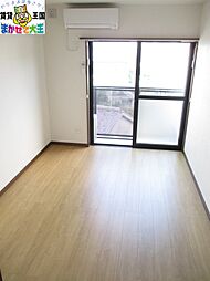 ラグナグランデ西坂 204 2階1Kのリビング/ダイニング