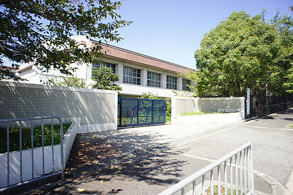 貝塚市立第三中学校