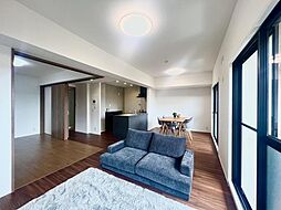 グローリアス和合第二 3LDKのリビング/ダイニング