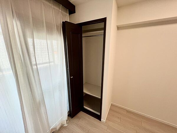 コンパクトながらも各部屋に収納があると便利です
