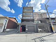 烏丸駅より徒歩9分 4階 築16年8ヶ月の賃貸物件