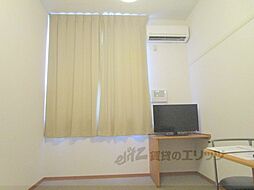 京都市営烏丸線 丸太町駅 徒歩11分の賃貸アパート 2階1Kのリビング/ダイニング