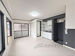 ポーシェ鴨川 3階ワンルームのリビング/ダイニング