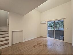 シルクメゾン岡崎 1階2LDKのリビング/ダイニング