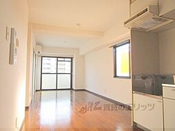 JR東海道・山陽本線 西大路駅 徒歩10分の賃貸マンション 4階2LDKのリビング/ダイニング