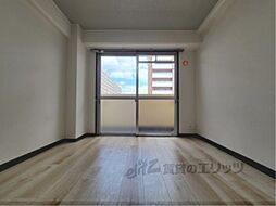 ハイツブルーバルーン 3階1Kのリビング/ダイニング