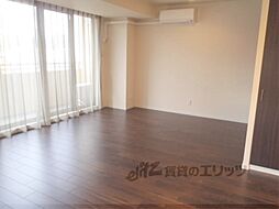 京都地下鉄東西線 二条駅 徒歩4分の賃貸マンション 7階2LDKのリビング/ダイニング