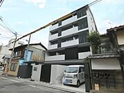 今出川駅よりバス7分 徒歩4分 5階 築6年9ヶ月の賃貸物件
