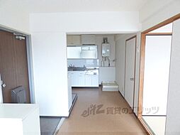 京都市営烏丸線 今出川駅 徒歩8分の賃貸マンション 2階2DKのリビング/ダイニング