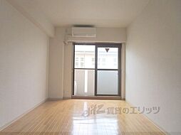 エレガント鴨川Ａ棟 302 3階1Kのリビング/ダイニング