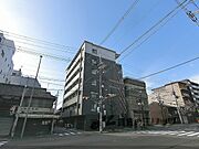 二条駅よりバス8分 徒歩1分 2階 築5年の賃貸物件