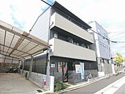 今出川駅よりバス11分 徒歩2分 1階 築8年4ヶ月の賃貸物件