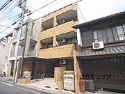 五条駅より徒歩2分 1階 築23年5ヶ月の賃貸物件