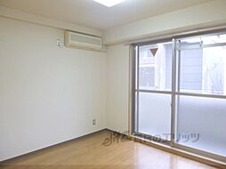 京都地下鉄東西線 京都市役所前駅 徒歩4分の賃貸マンション 4階1Kのリビング/ダイニング