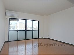 阪急京都本線 西院駅 徒歩5分の賃貸マンション 3階ワンルームのリビング/ダイニング