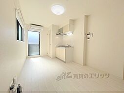 アミティア円町 3階1DKのリビング/ダイニング