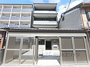 今出川駅より徒歩19分 3階 築1年11ヶ月の賃貸物件