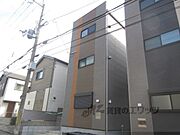 太秦駅より徒歩9分 3階 築1年7ヶ月の賃貸物件