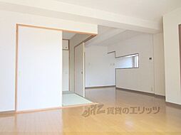 JR東海道・山陽本線 西大路駅 徒歩10分の賃貸マンション 1階3LDKのリビング/ダイニング