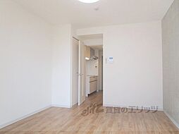 JR東海道・山陽本線 西大路駅 徒歩3分の賃貸マンション 1階1Kのリビング/ダイニング