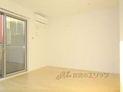 プログレスVII番館西屋敷 1階1Kのリビング/ダイニング