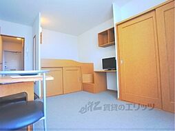 レオパレスアーバンパレスII 302 3階1Kのリビング/ダイニング