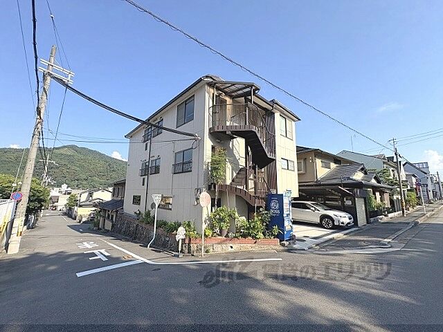 3 / 7