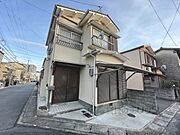 六地蔵駅より徒歩7分 築47年8ヶ月の賃貸物件