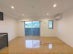 京都地下鉄東西線 椥辻駅 徒歩6分の賃貸マンション 5階2LDKのリビング/ダイニング