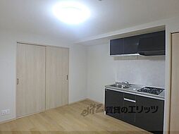 Ｐｒｉｅ深草 203 2階1LDKのリビング/ダイニング