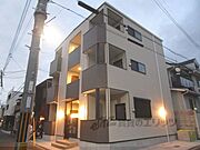 フォワード伏見稲荷 3階 築2年11ヶ月の賃貸物件