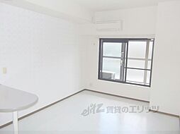 エイブル創久五条大宮 203 2階ワンルームのリビング/ダイニング