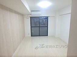 メゾン・ド・日光深草 208 2階1Kのリビング/ダイニング